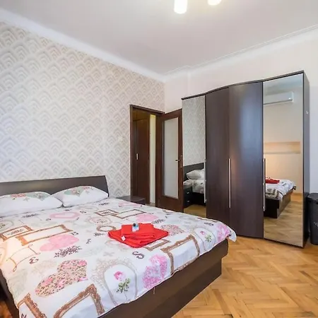 Very & Aristocratic 2 Bedroom With Air Conditioning Apartment Sofia