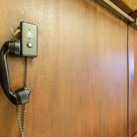 Apartment Very & Aristocratic 2 Bedroom With Air Conditioning