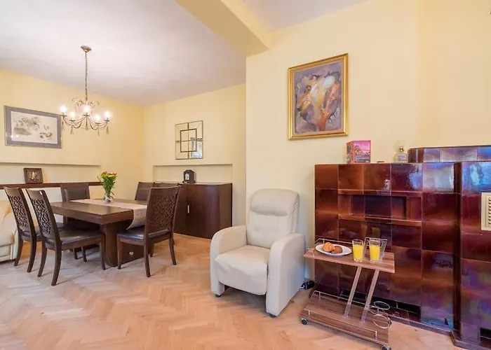 דירה Very & Aristocratic 2 Bedroom With Air Conditioning