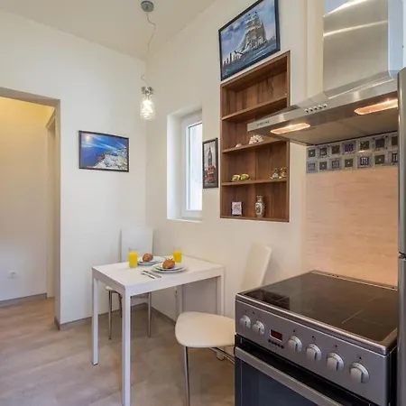 Very & Aristocratic 2 Bedroom With Air Conditioning