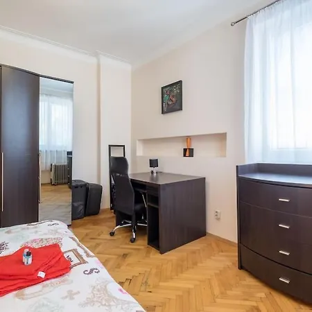 Very & Aristocratic 2 Bedroom With Air Conditioning Apartman Szófia