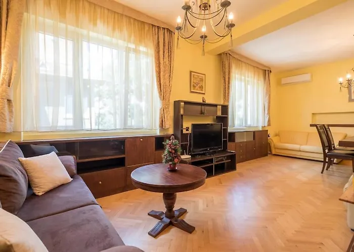 Lejlighed Very & Aristocratic 2 Bedroom With Air Conditioning Sofia