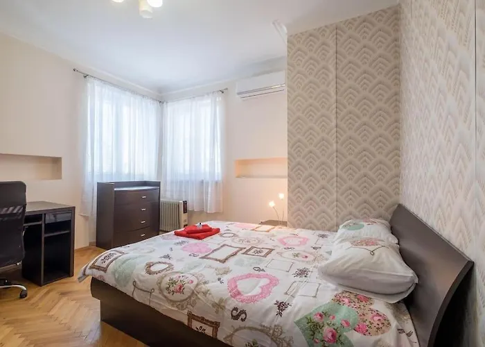 Very & Aristocratic 2 Bedroom With Air Conditioning